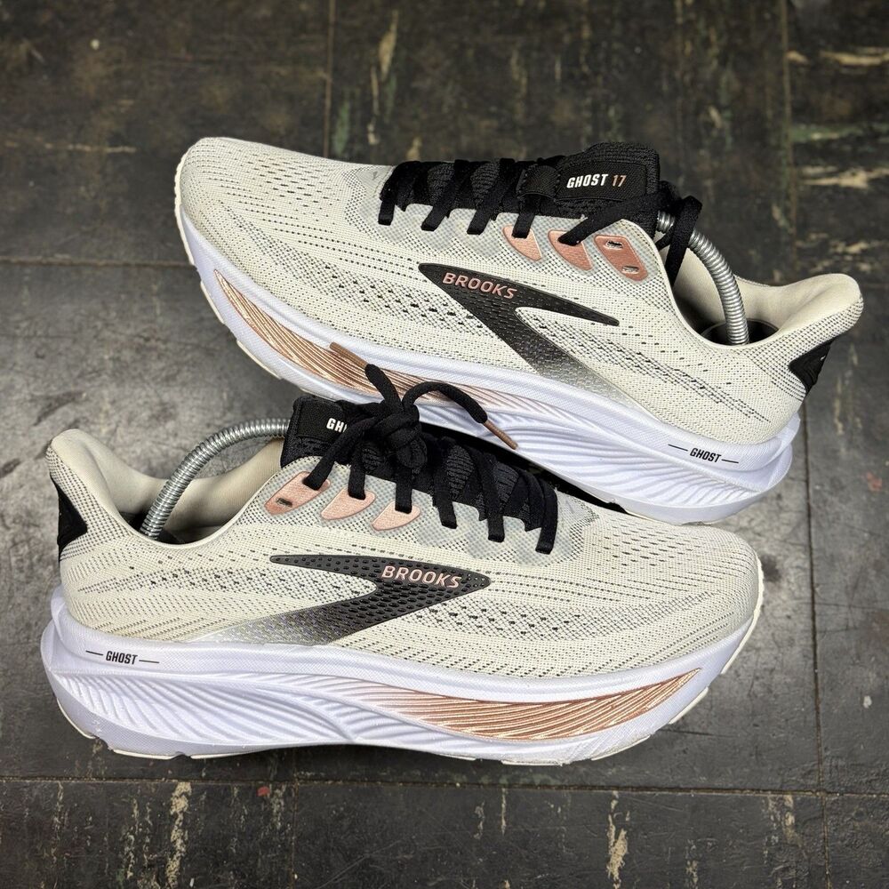 Brooks Ghost 17 White and Black Athletic Shoes